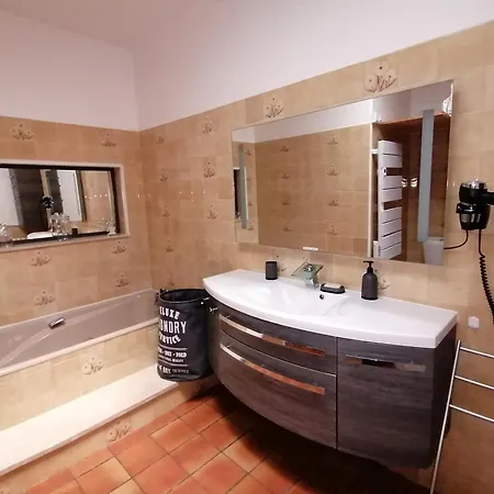 Prázdninový dům Route De L'ocean/maison 8 Pers/entree Fouras *
